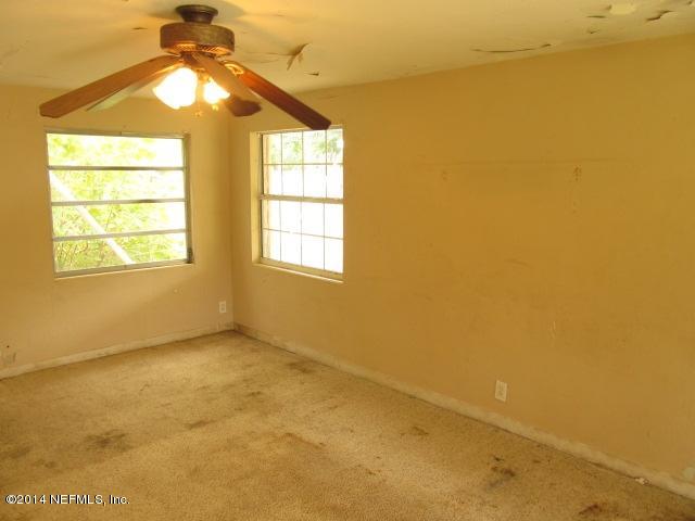 1744 Cortez Road Jacksonville, FL 32246 - Photo 2 of 10 Family Room
