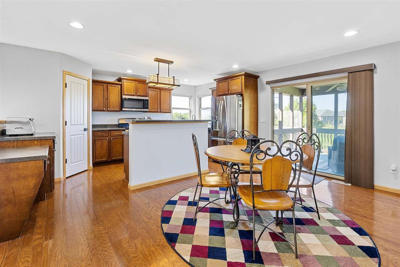 815 Wood Lily Road Solon, IA 52333 - Photo 10 of 33 Gallery Image 10