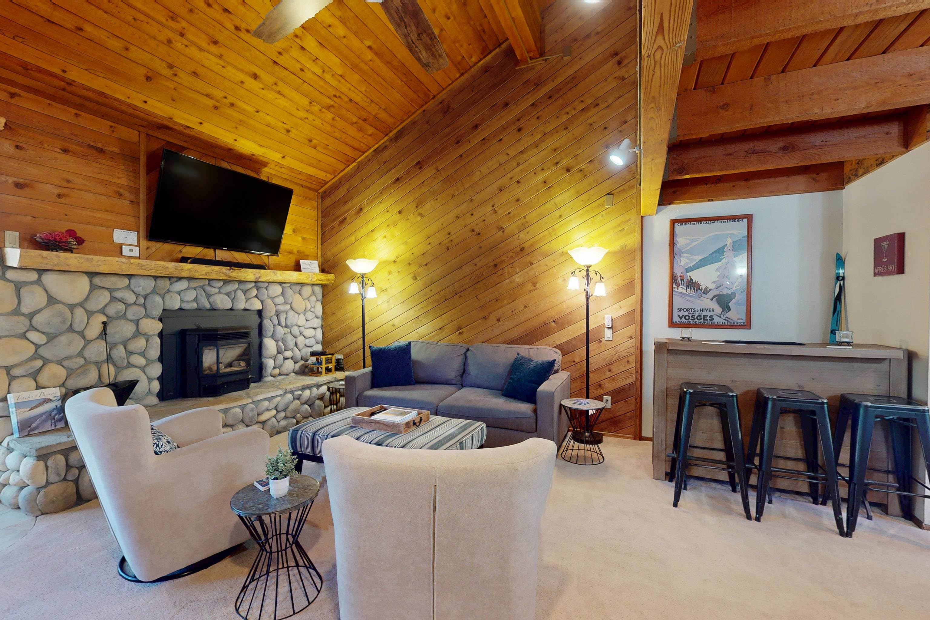4710 Minaret Road, Unit 22 Mammoth Lakes, CA 93546 - Photo 1 of 32 Gallery Image 1