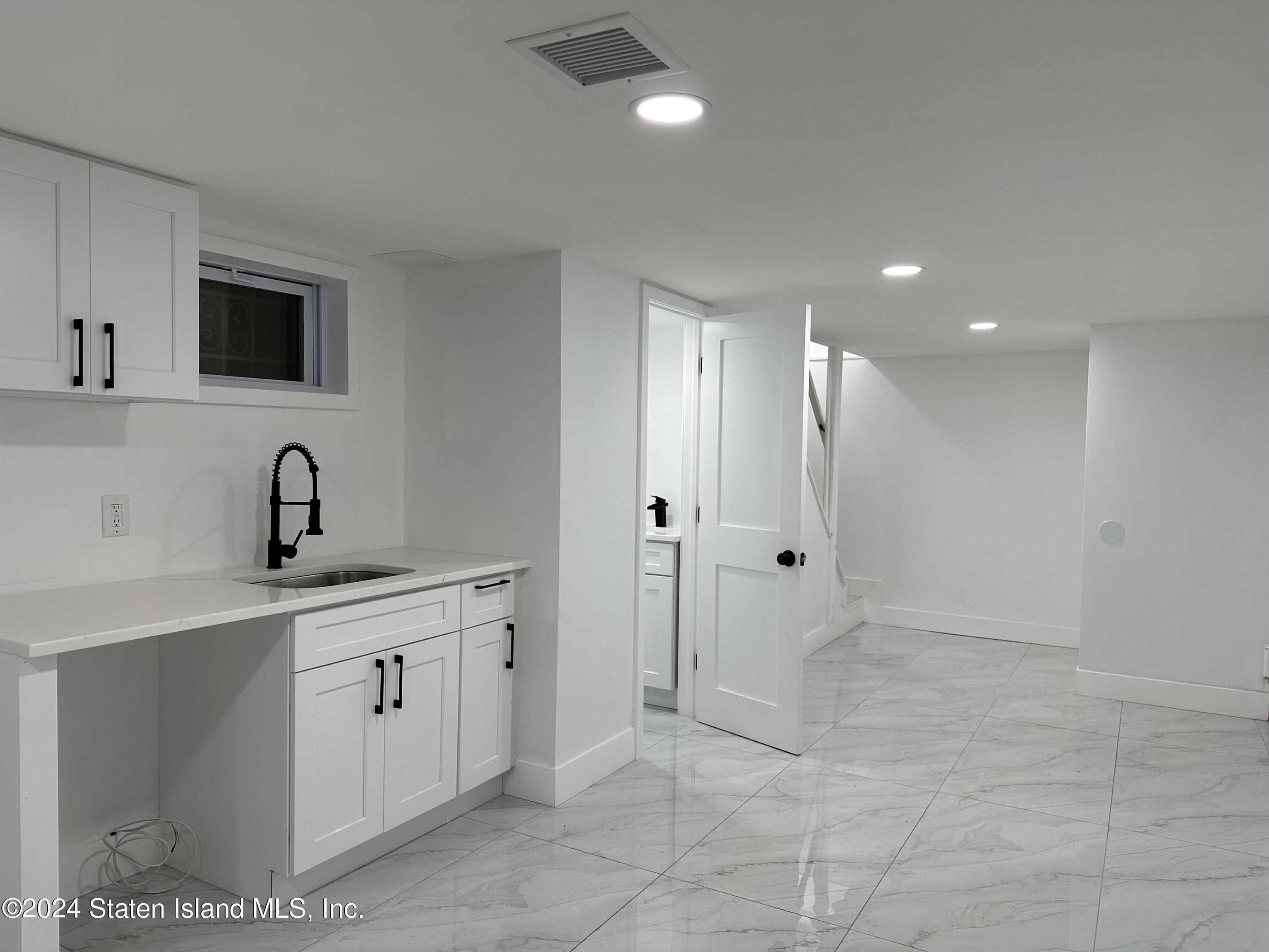 81 Manor Road Staten Island, NY 10310 - Photo 30 of 44 Basement