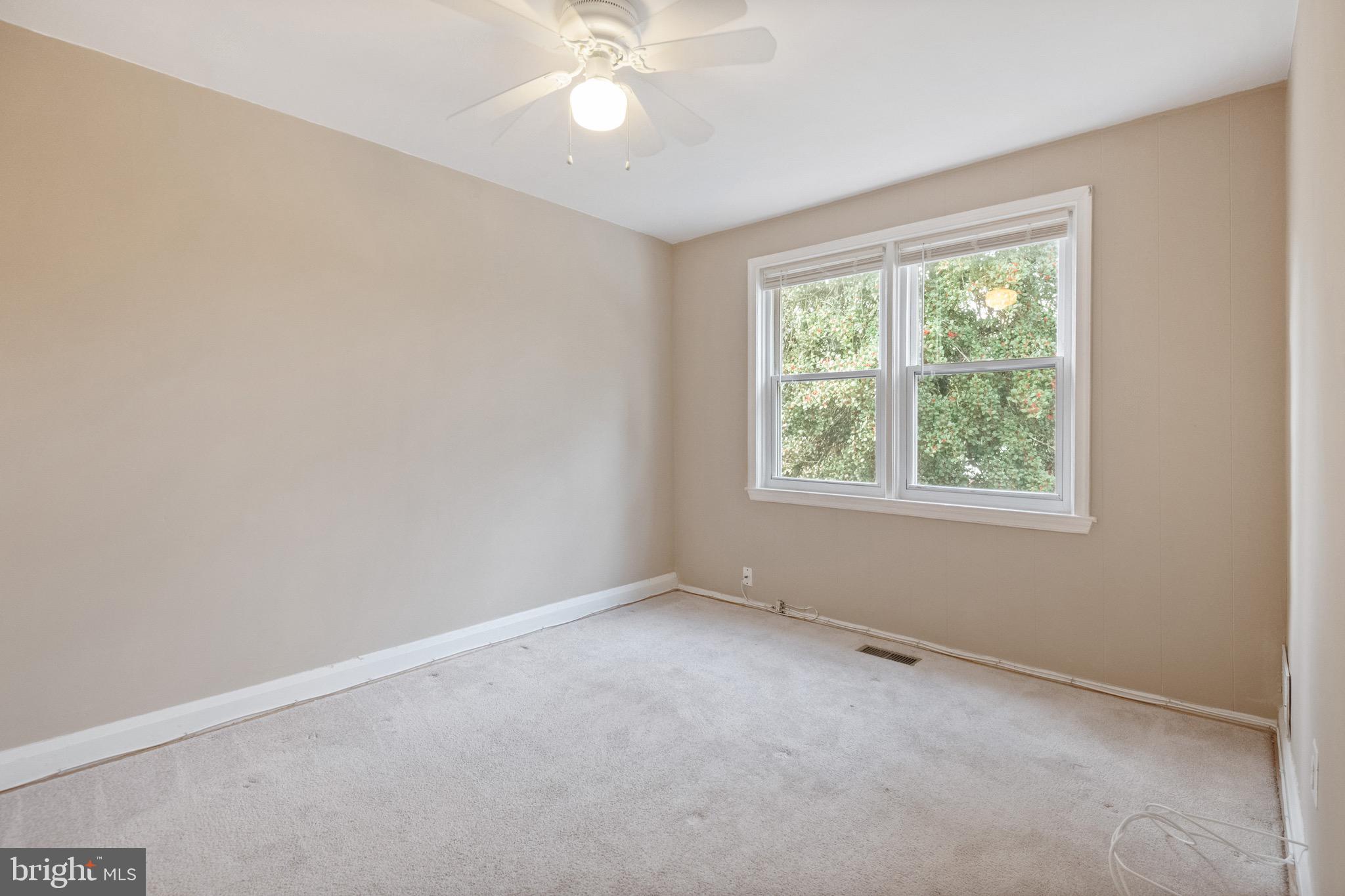 142 Cherrydell Road Catonsville, MD 21228 - Photo 15 of 31 Bedroom One