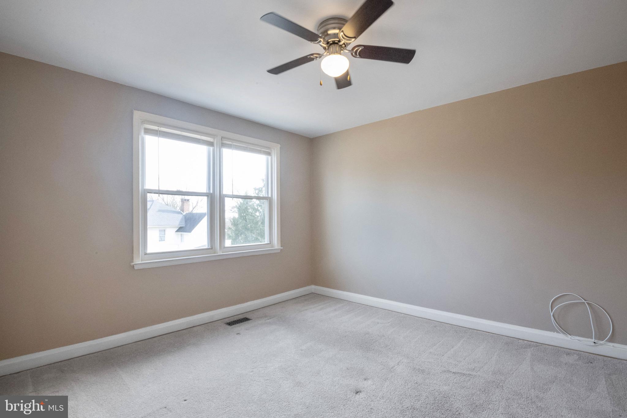142 Cherrydell Road Catonsville, MD 21228 - Photo 19 of 31 Bedroom Three