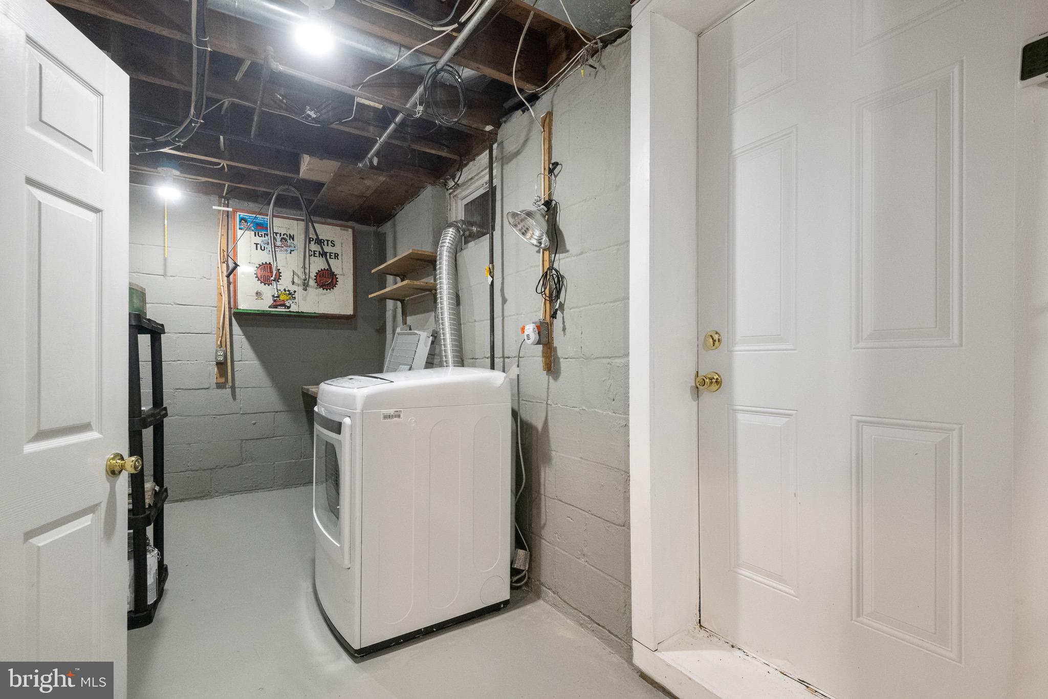 142 Cherrydell Road Catonsville, MD 21228 - Photo 26 of 31 Laundry/Storage