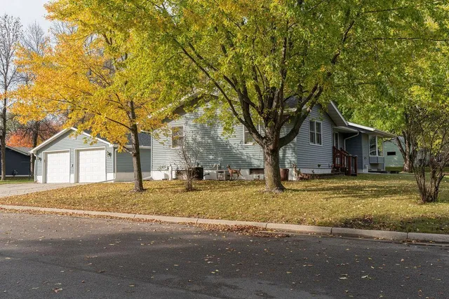 $274,900 | 801 7th Street North, Albany, MN 56307