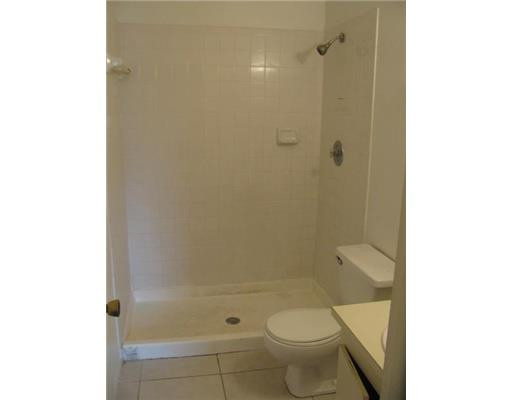 10017 Winding Lake Road, Unit 204 Sunrise, FL 33351 - Photo 5 of 7 Master Bath/Spa