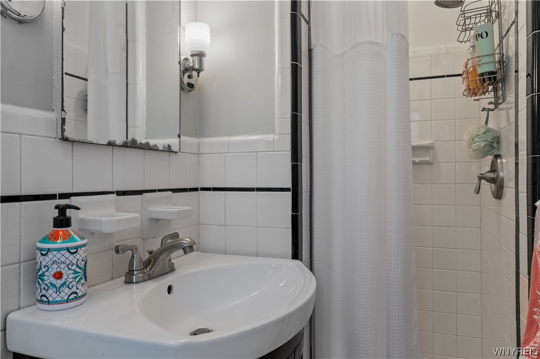 275 Middlesex Road Buffalo, NY 14216 - Photo 28 of 47