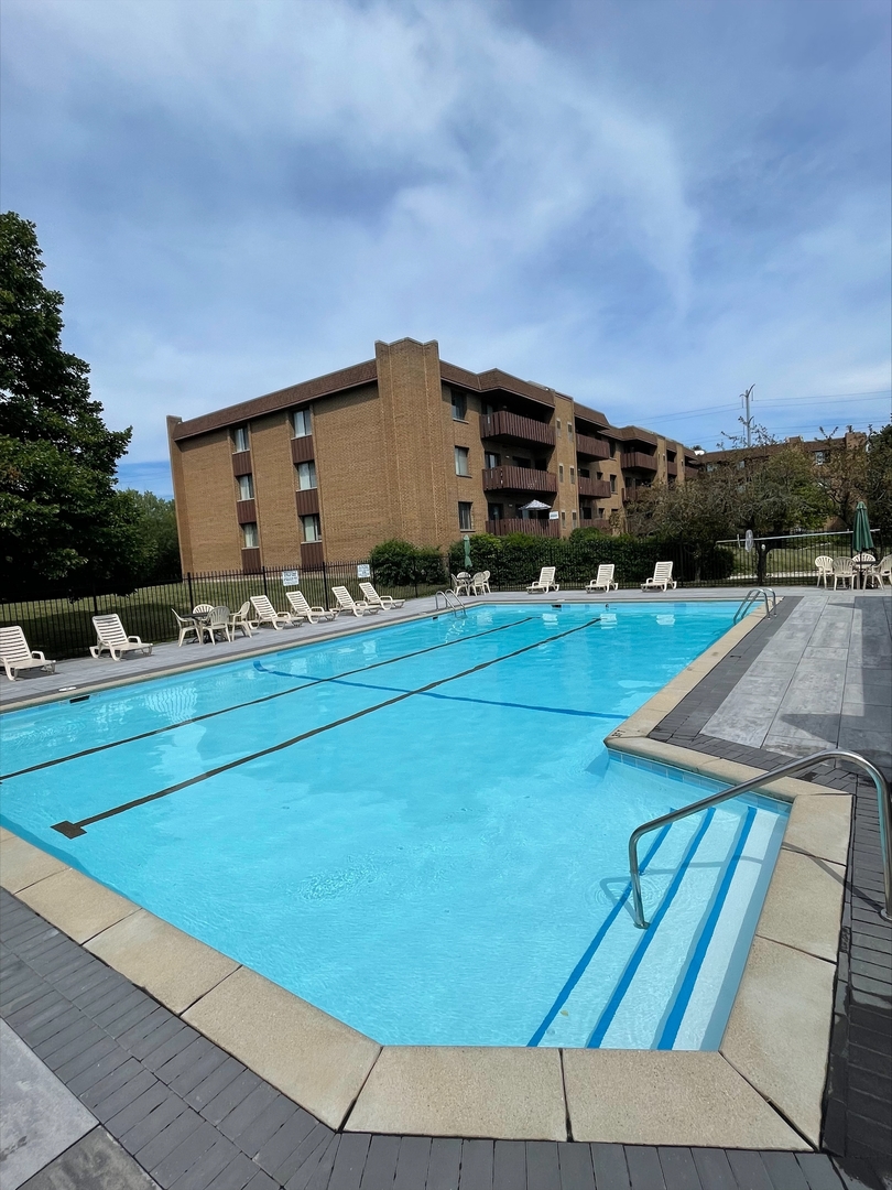 1655 Lake Cook Road, Unit 343 Highland Park, IL 60035 - Photo 23 of 23 Gallery Image 23
