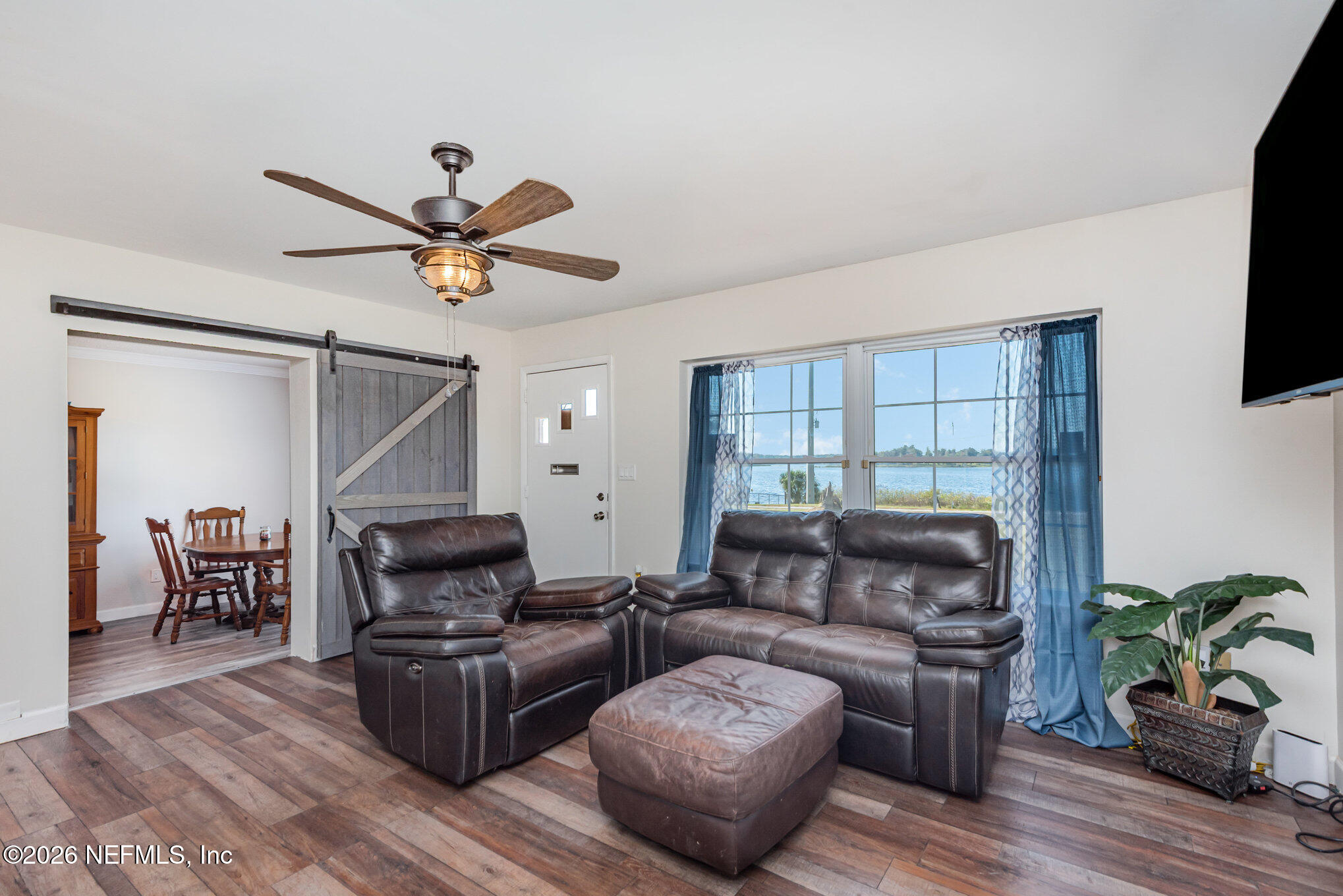 404 Grand Rondo East Crescent City, FL 32112 - Photo 6 of 29 006_dsc_7105-edit_726