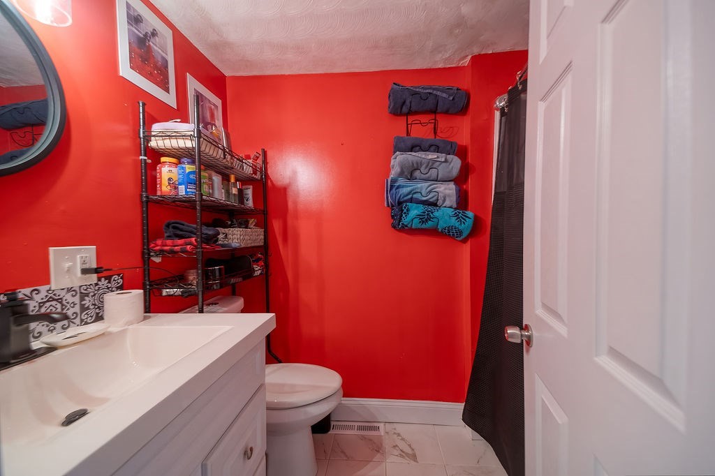 44 Howes Road Yarmouth, MA 02664 - Photo 12 of 36 Gallery Image 12