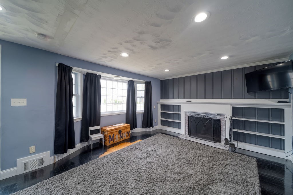 44 Howes Road Yarmouth, MA 02664 - Photo 5 of 36 Gallery Image 5