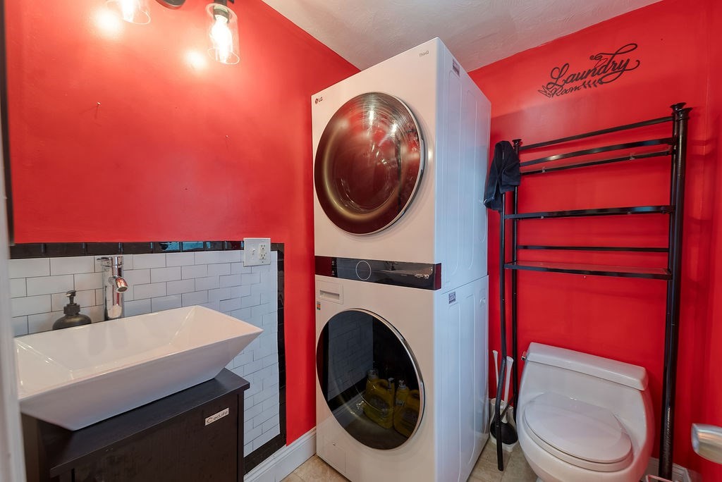 44 Howes Road Yarmouth, MA 02664 - Photo 8 of 36 Gallery Image 8
