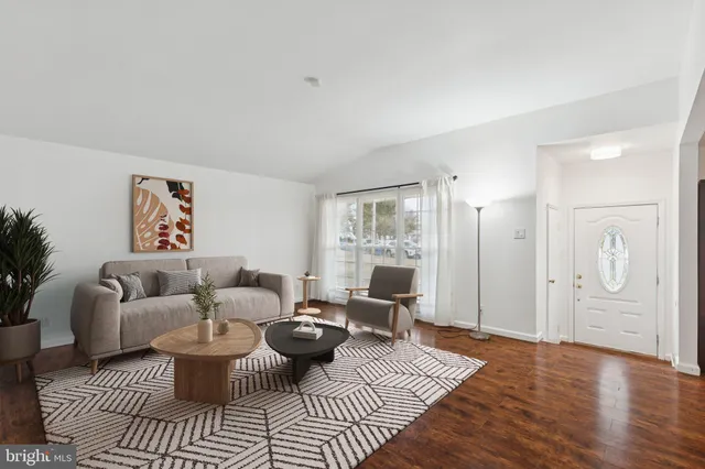 $475,000 | 105 Country Club Place, Cherry Hill, NJ 08003