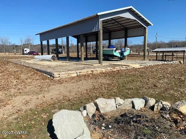 $174,900 | 714 Lexi Lane, Clifton, TN 38425