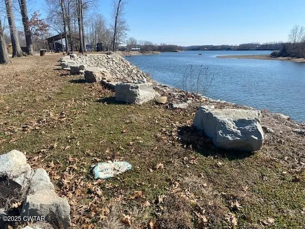 $174,900 | 714 Lexi Lane, Clifton, TN 38425