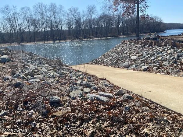 $174,900 | 714 Lexi Lane, Clifton, TN 38425