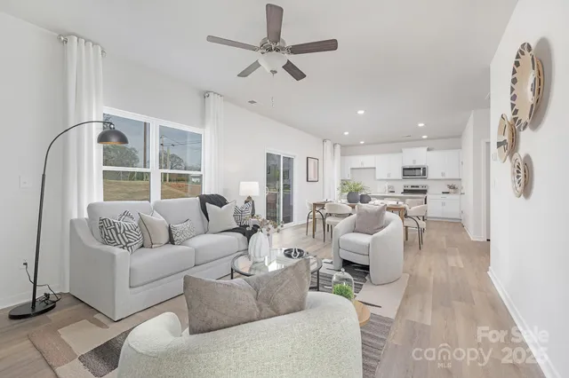 $495,490 | 823 Adelston Lane, Asheville, NC 28804