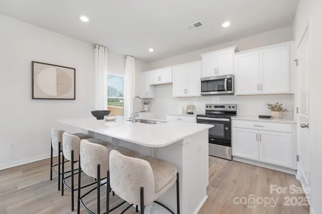 $495,490 | 823 Adelston Lane, Asheville, NC 28804