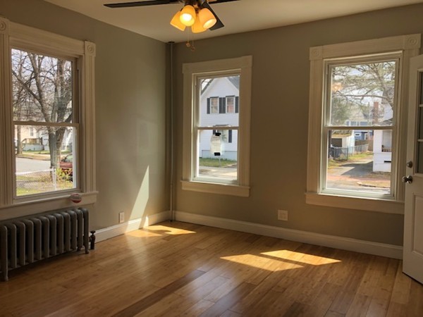 32 Forest Street Springfield, MA 01108 - Photo 6 of 30