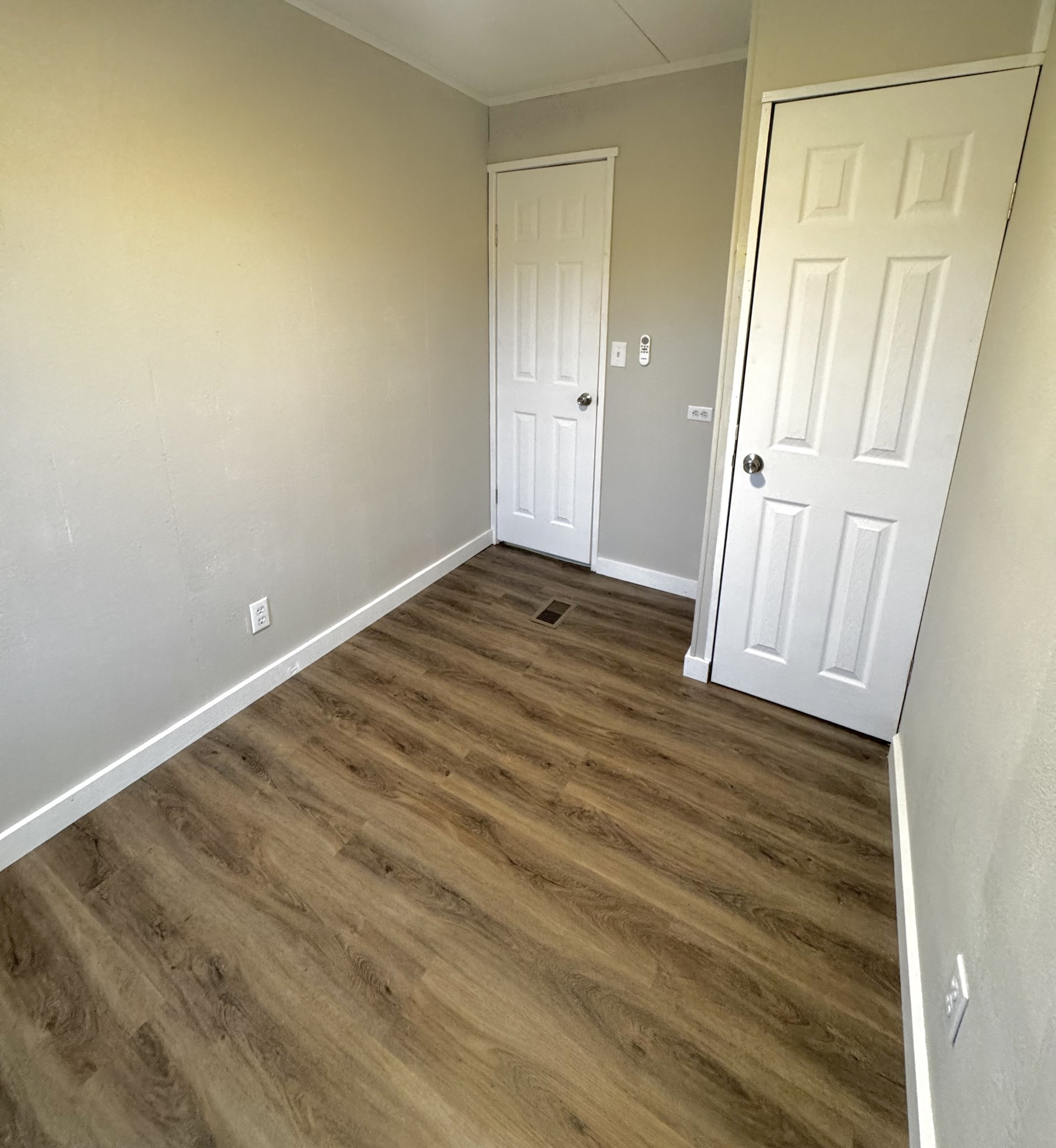 1221 Disneyland Road Sparta, TN 38583 - Photo 18 of 33 Gallery Image 18