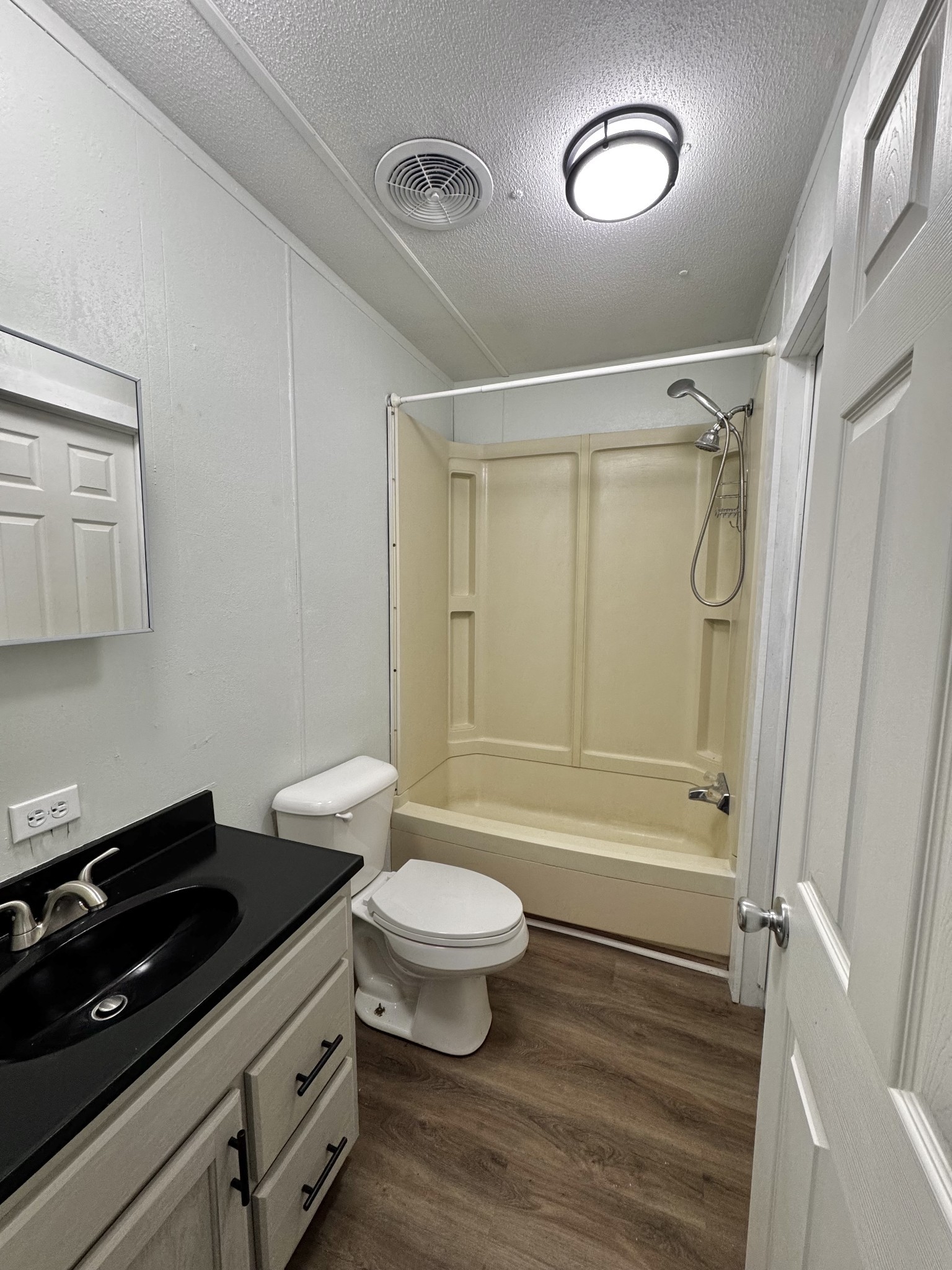 1221 Disneyland Road Sparta, TN 38583 - Photo 22 of 33 Gallery Image 22