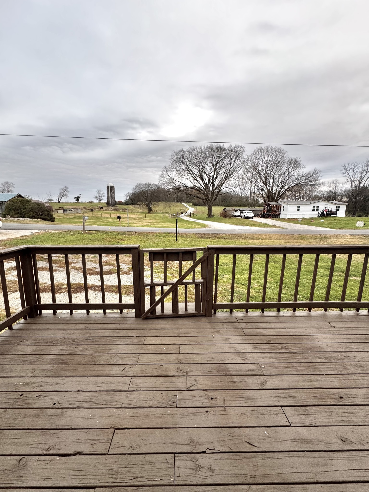 1221 Disneyland Road Sparta, TN 38583 - Photo 27 of 33 Gallery Image 27