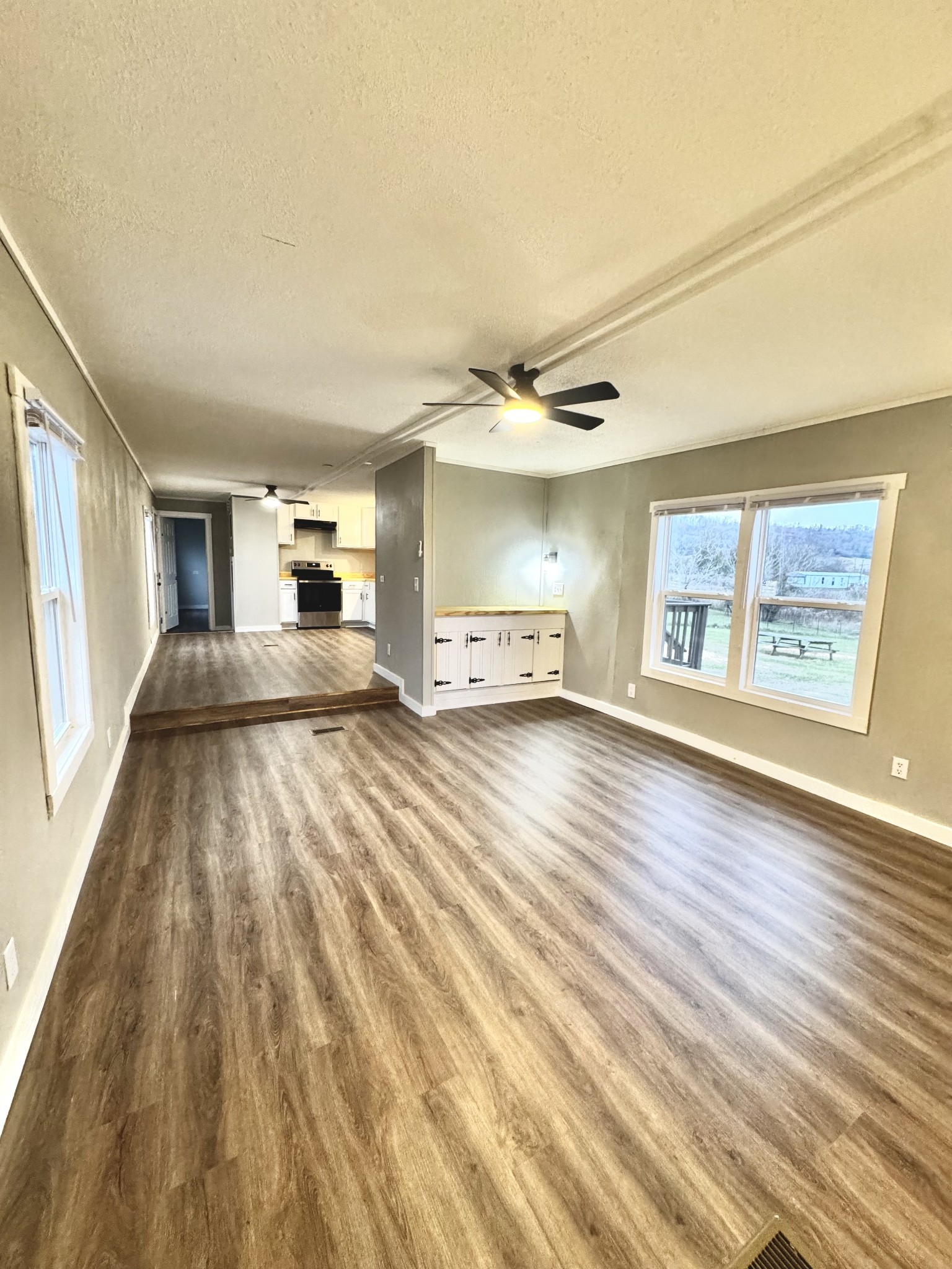 1221 Disneyland Road Sparta, TN 38583 - Photo 4 of 33 Gallery Image 4