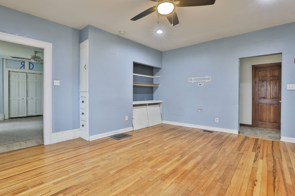 3 Munroe Street Haverhill, MA 01830 - Photo 16 of 42