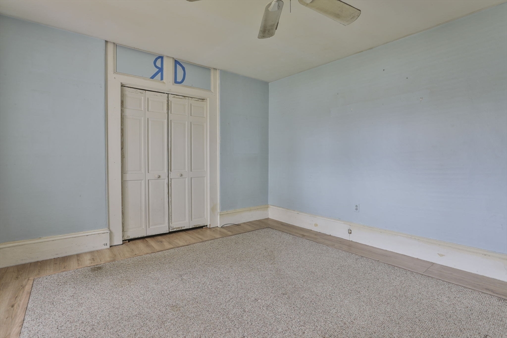 3 Munroe Street Haverhill, MA 01830 - Photo 19 of 42