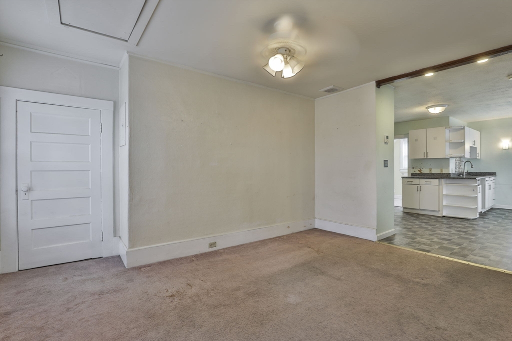 3 Munroe Street Haverhill, MA 01830 - Photo 33 of 42