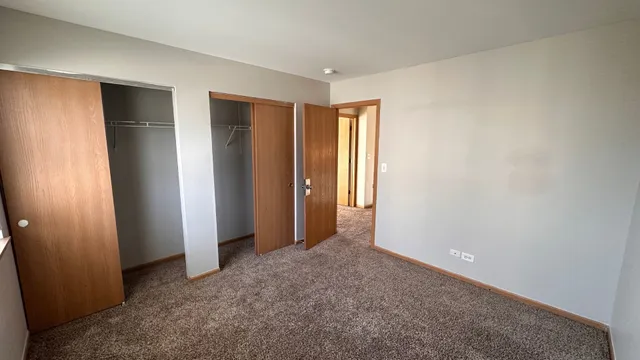 $368,000 | 453 Fairway Court, University Park, IL 60484