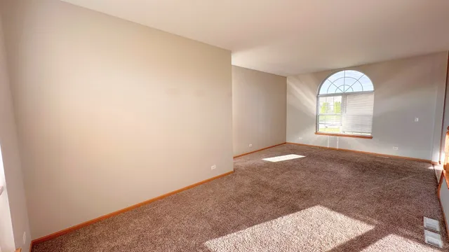 $368,000 | 453 Fairway Court, University Park, IL 60484