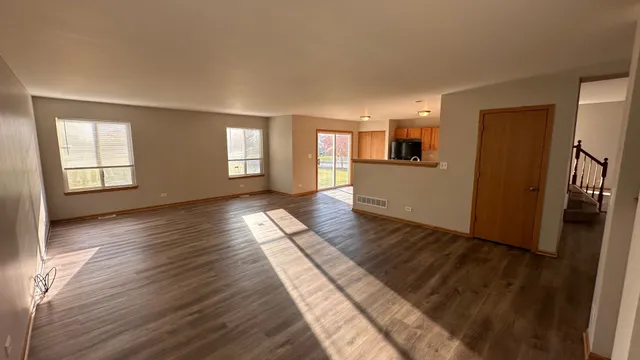 $368,000 | 453 Fairway Court, University Park, IL 60484