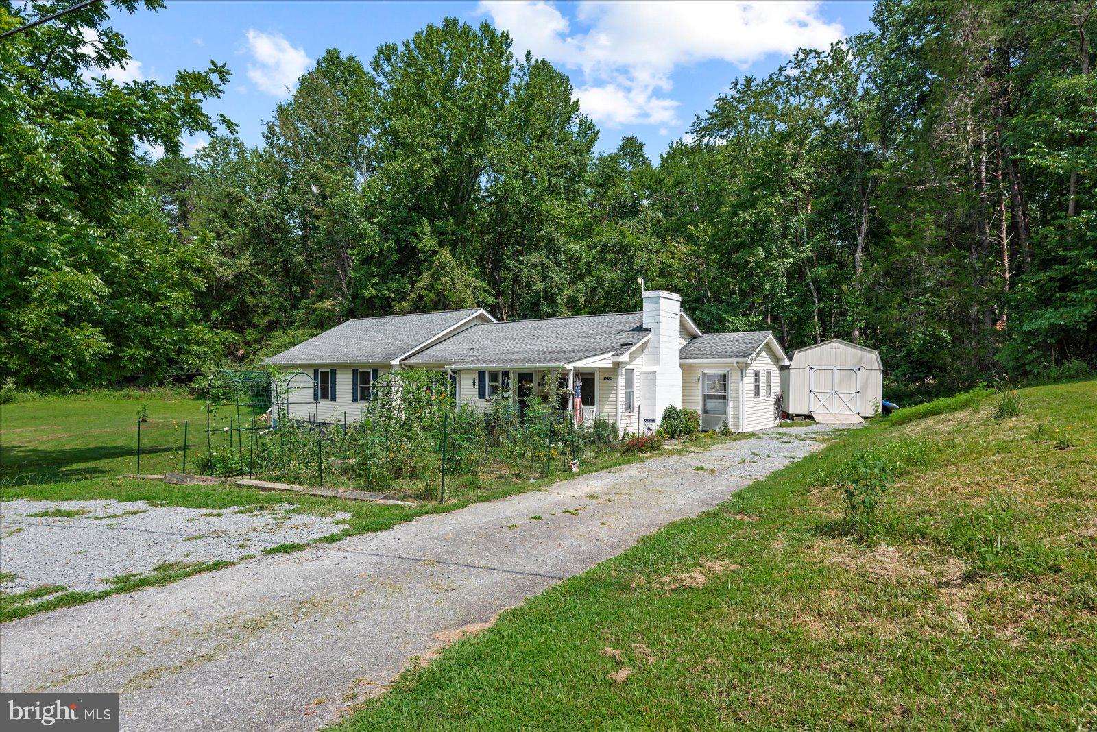 1438 North Lakeshore Dr