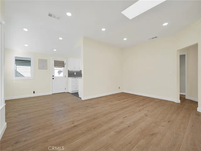 $1,299,000 | 900 North Parish Place, Burbank, CA 91506