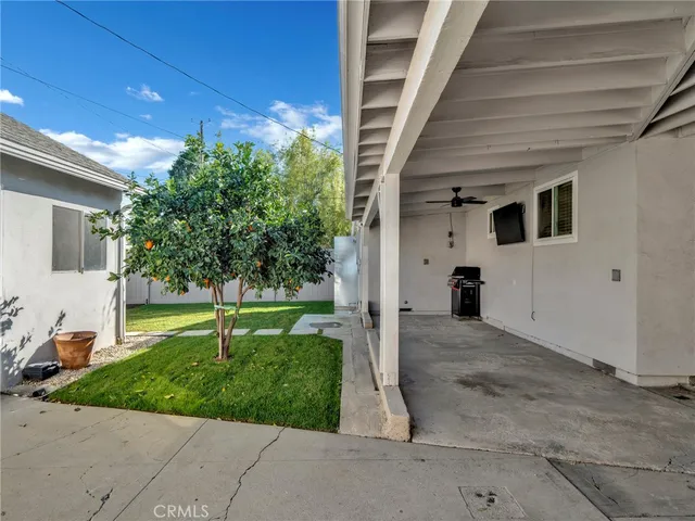 $1,299,000 | 900 North Parish Place, Burbank, CA 91506
