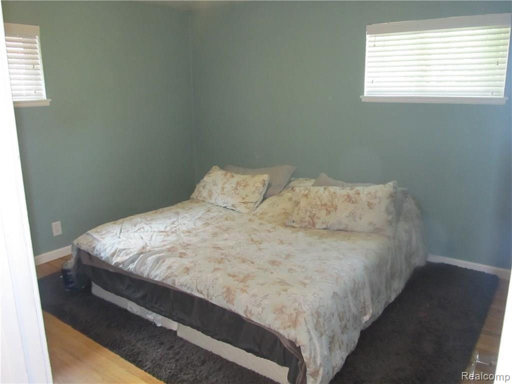 1680 Hampton Road Mount Clemens, MI 48043 - Photo 17 of 33 IMG_5997.JPG