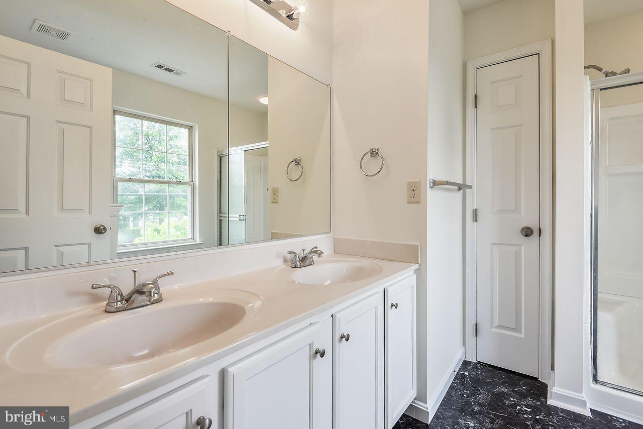 1606 Postal Road Chester, MD 21619 - Photo 8 of 21 Primary bath Unit C