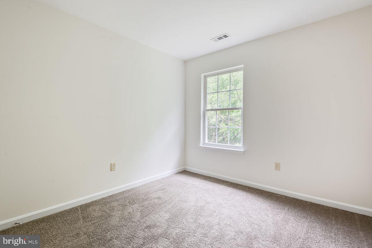 1606 Postal Road Chester, MD 21619 - Photo 11 of 21 3rd Bedroom Unit C