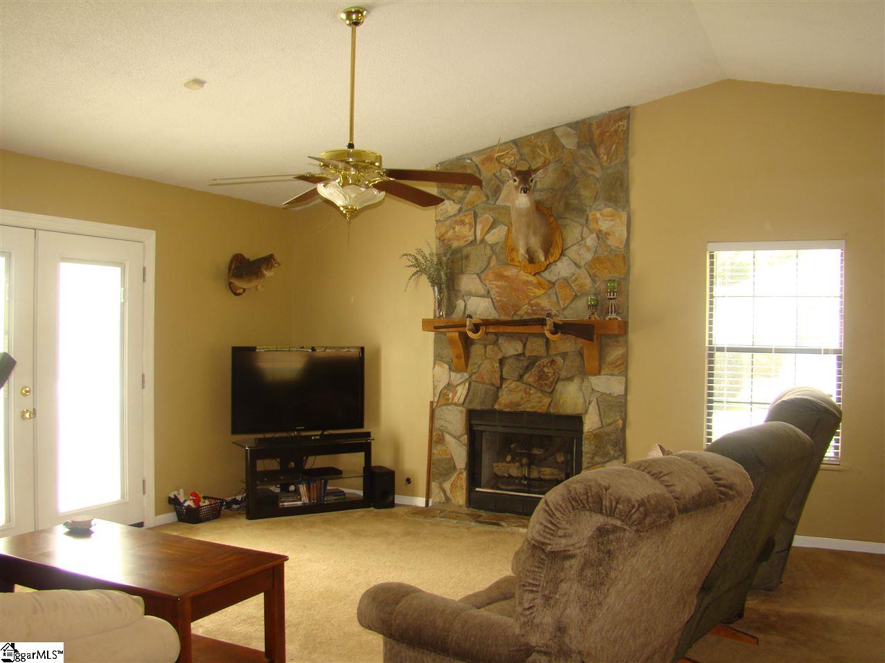 155 Old Petrie Road Spartanburg, SC 29302 - Photo 4 of 9 Gallery Image 4