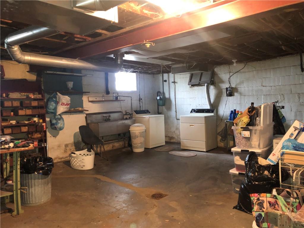1104 13th Street Conway, PA 15027 - Photo 21 of 31 a room with gym equipment