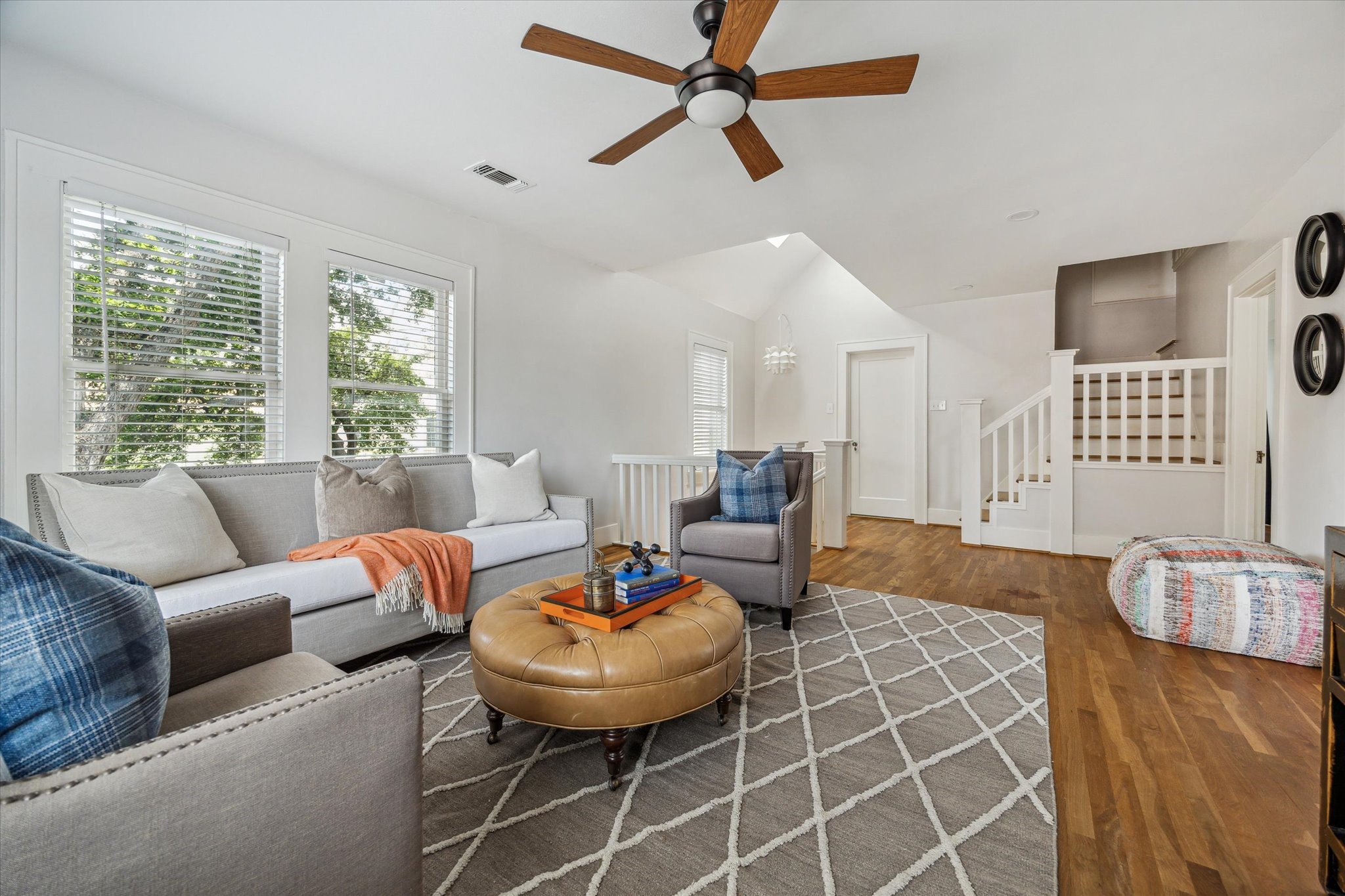 1656 Norfolk Street Houston, TX 77006 - Photo 13 of 43
