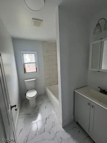 $2,450 | 506 21st Street, Unit 2, Irvington, NJ 07111