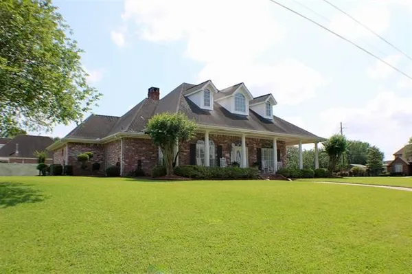 $575,000 | 7695 Cobblestone Terrace, Lumberton, TX 77657