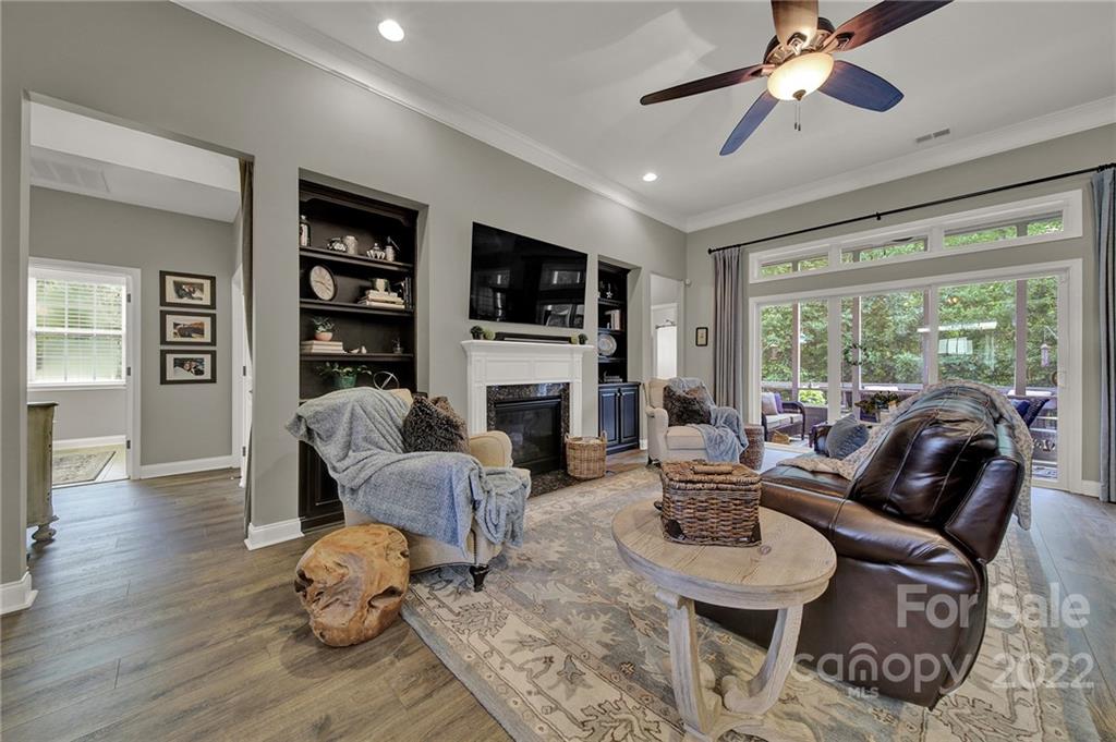 1121 Nigella Court Tega Cay, SC 29708 - Photo 8 of 47 Gallery Image 8