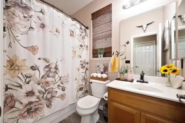$739,900 | 5034 Winding River Court, Riverbank, CA 95367