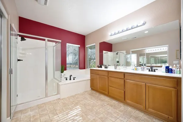 $739,900 | 5034 Winding River Court, Riverbank, CA 95367