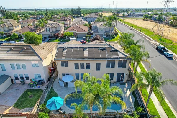 $739,900 | 5034 Winding River Court, Riverbank, CA 95367