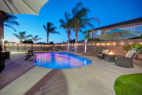 $739,900 | 5034 Winding River Court, Riverbank, CA 95367
