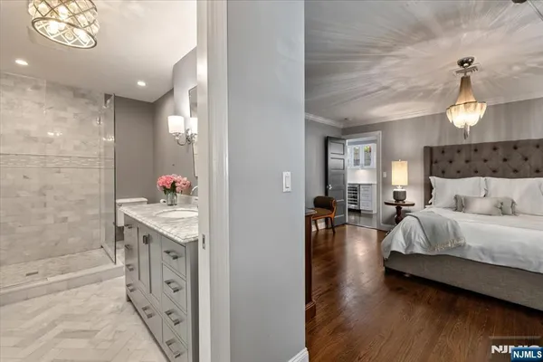 $5,500 | 163 Godwin Avenue, Unit 1, Ridgewood, NJ 07450