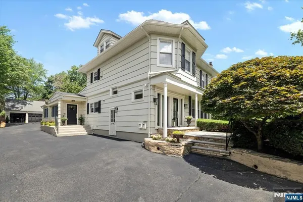 $5,500 | 163 Godwin Avenue, Unit 1, Ridgewood, NJ 07450